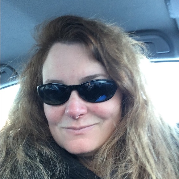 Meet your Posher, Kerri - Picture 6 of 6